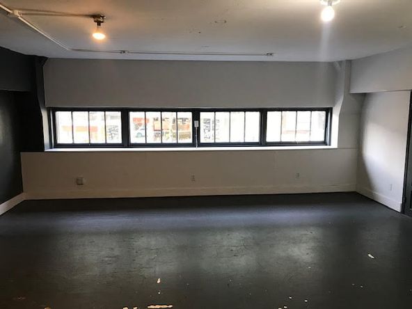 Suite 1F